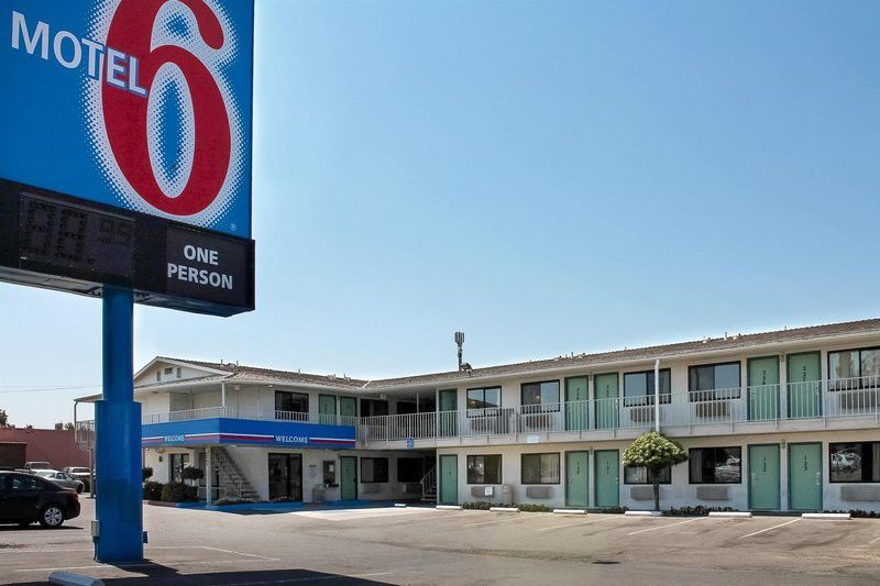 Motel 6-Fresno, Ca - Blackstone North Exterior photo